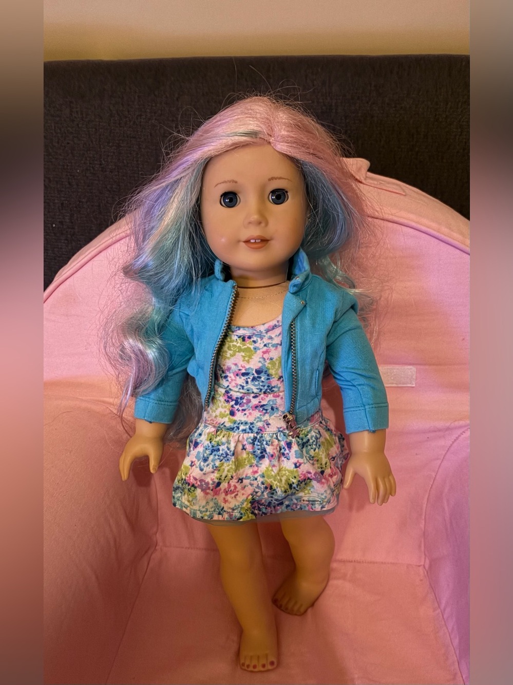 Truly Me American Girl doll blue pink hair